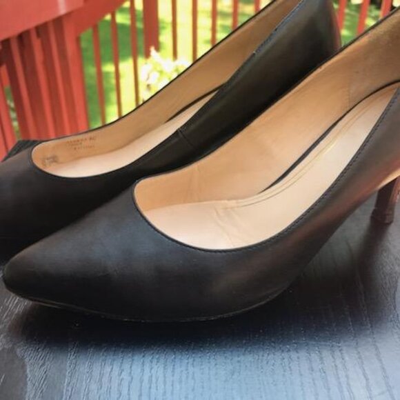 COLE HAAN - NIKE AIR Black Leather Heels/Pumps size 8C - Picture 9 of 10